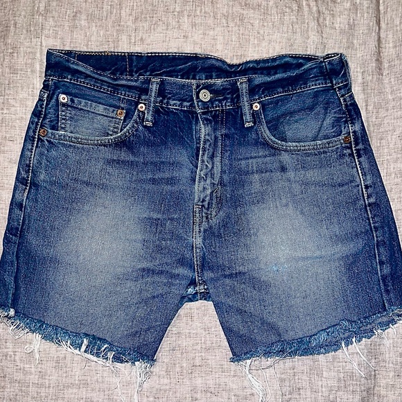 Levi 508 denim cutoff shorts.  Zip Fly. Women size 32 - Picture 1 of 3